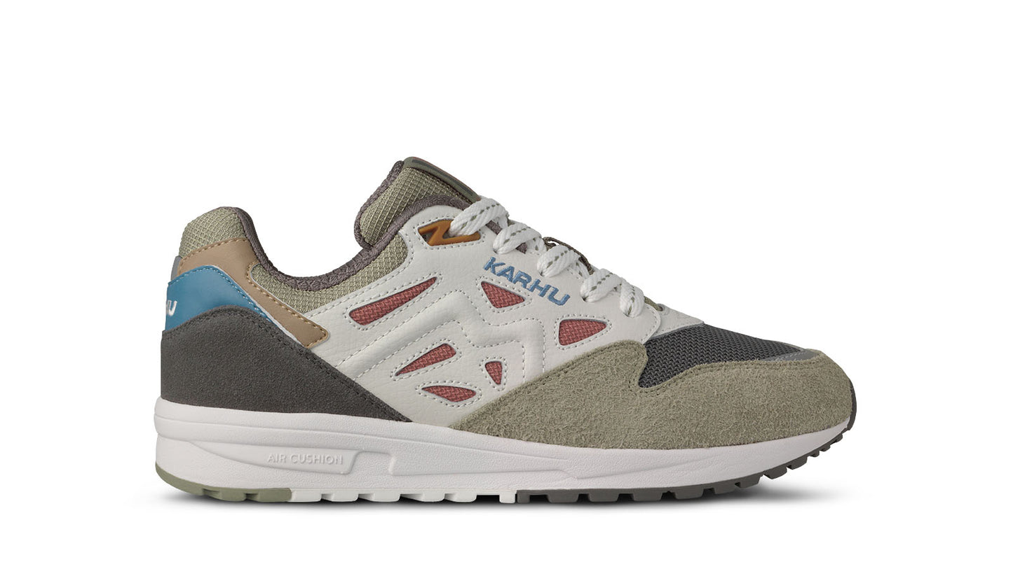 KARHU Legacy 96 Dark Gull Gray / Light Mahogany