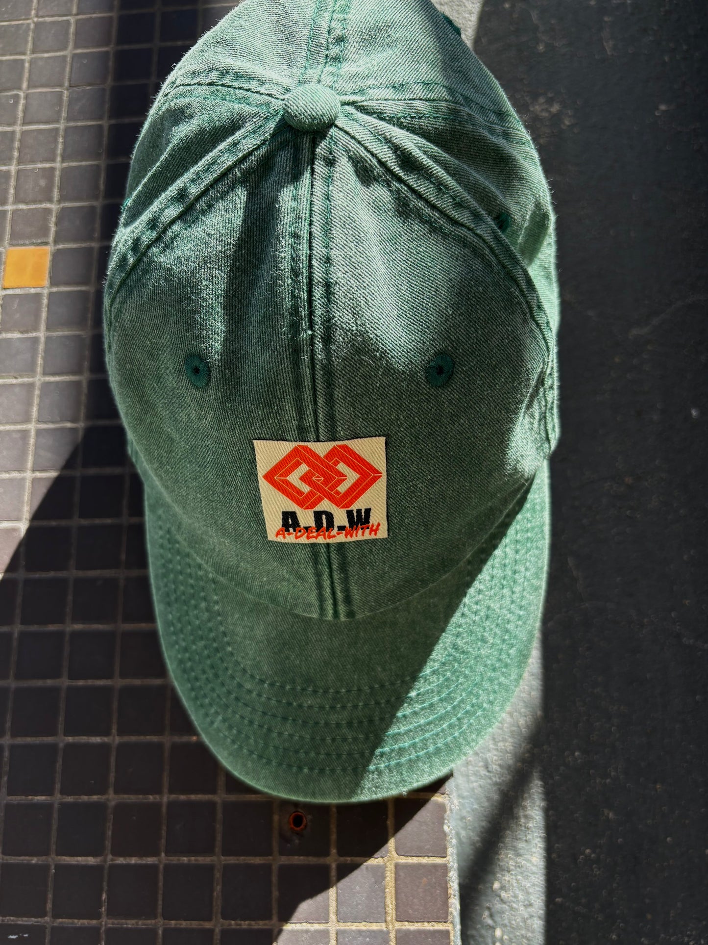 THE BOLD CAP