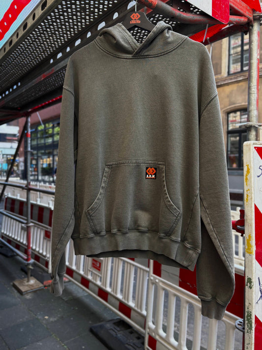 THE OVERSIZED HOODED SWEAT FADED OLIVE