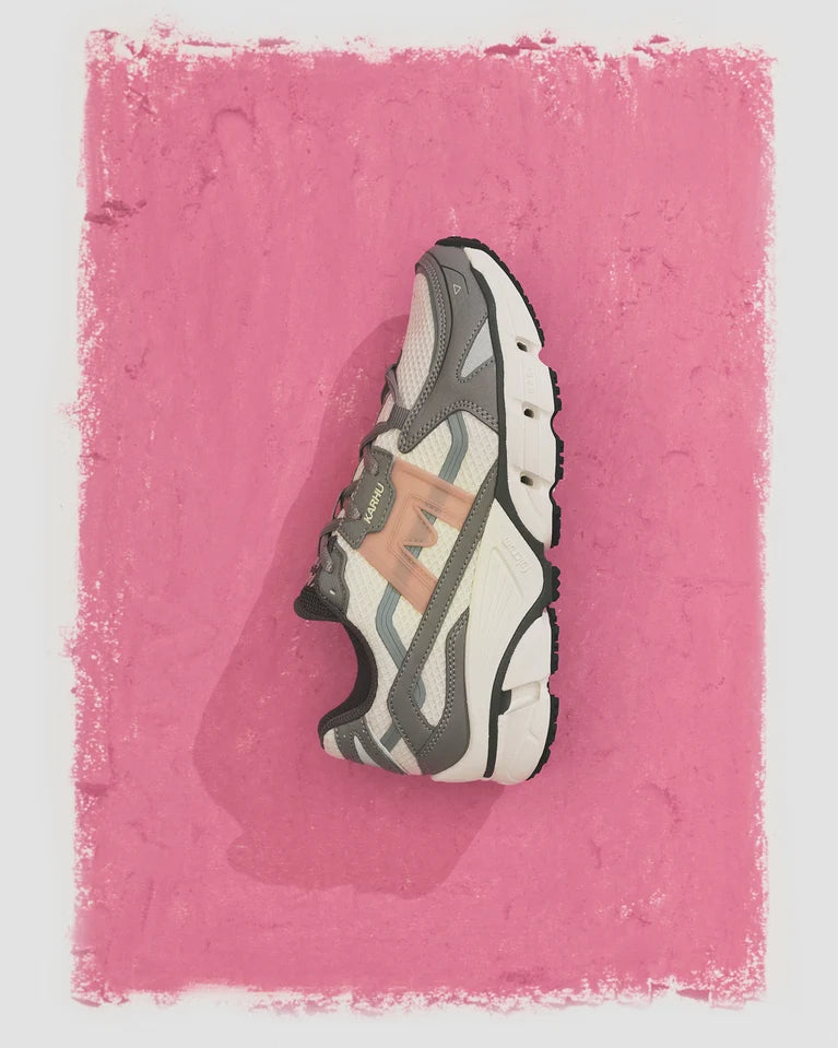 KARHU SUPER FULCRUM GRAY FLANNEL / ADOBE ROSE Sneaker