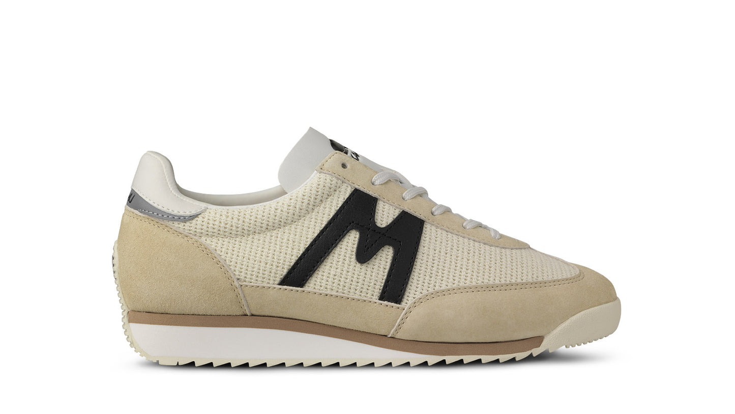 KARHU Mestari 76 Boulder / Jet Black