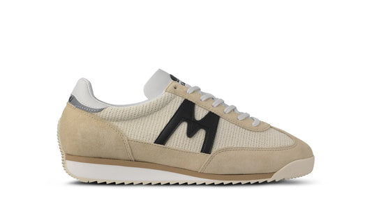 KARHU Mestari 76 Boulder / Jet Black