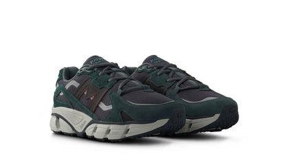 KARHU Super Fulcrum India Ink / Black