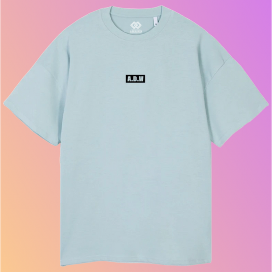 THE OVERSIZED BOXLOGO – LIGHT BLUE