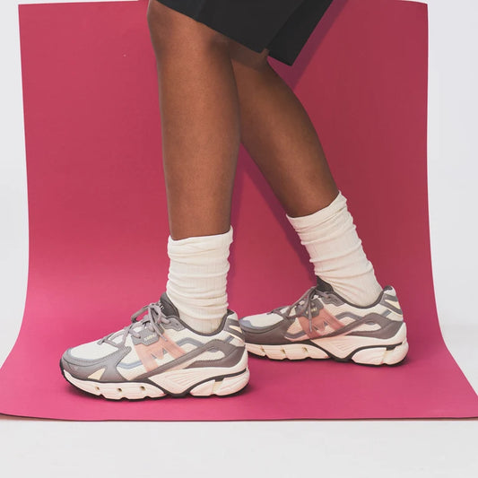 KARHU SUPER FULCRUM GRAY FLANNEL / ADOBE ROSE Sneaker