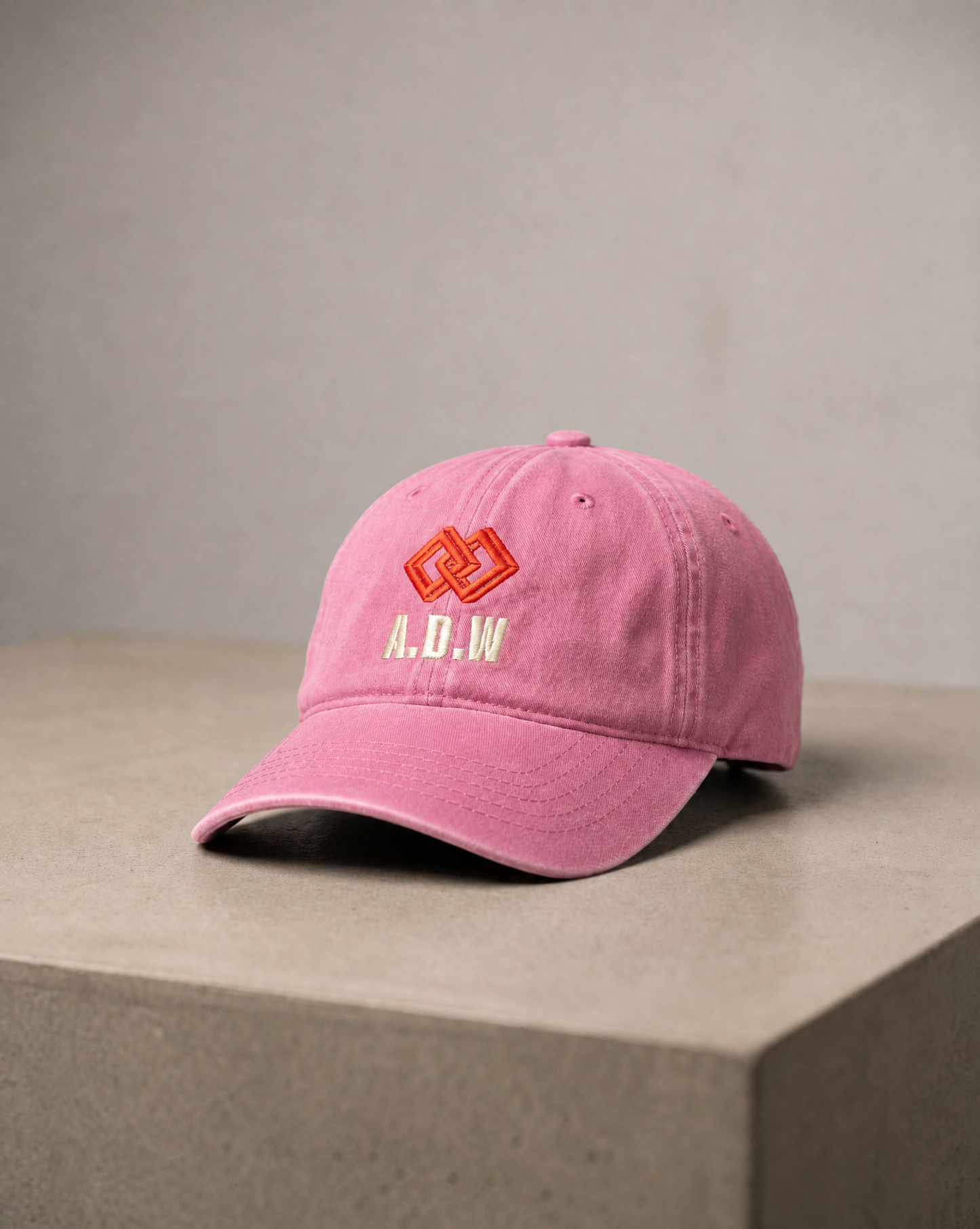 THE BOLD CAP – NEW
