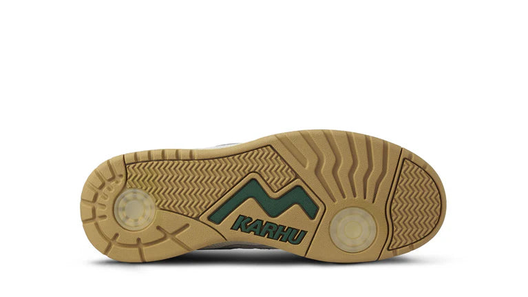 Karhu Fusion XT – Blanc de Blanc / Pineneedle