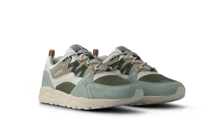KARHU FUSION 2.0 SEA FOAM PINENEEDLE Sneaker