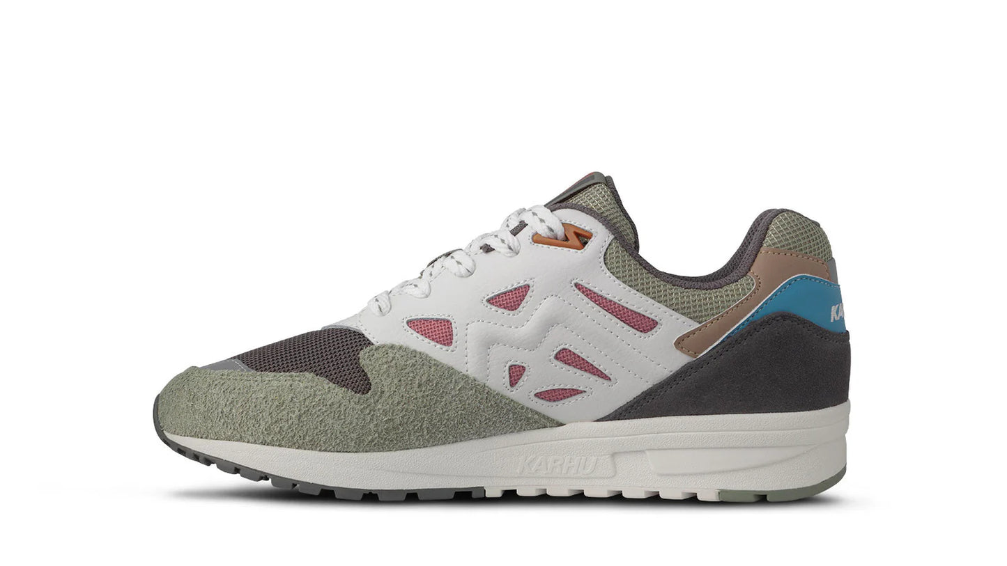 KARHU Legacy 96 Dark Gull Gray / Light Mahogany