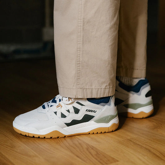 Karhu Fusion XT – Blanc de Blanc / Blue Opal