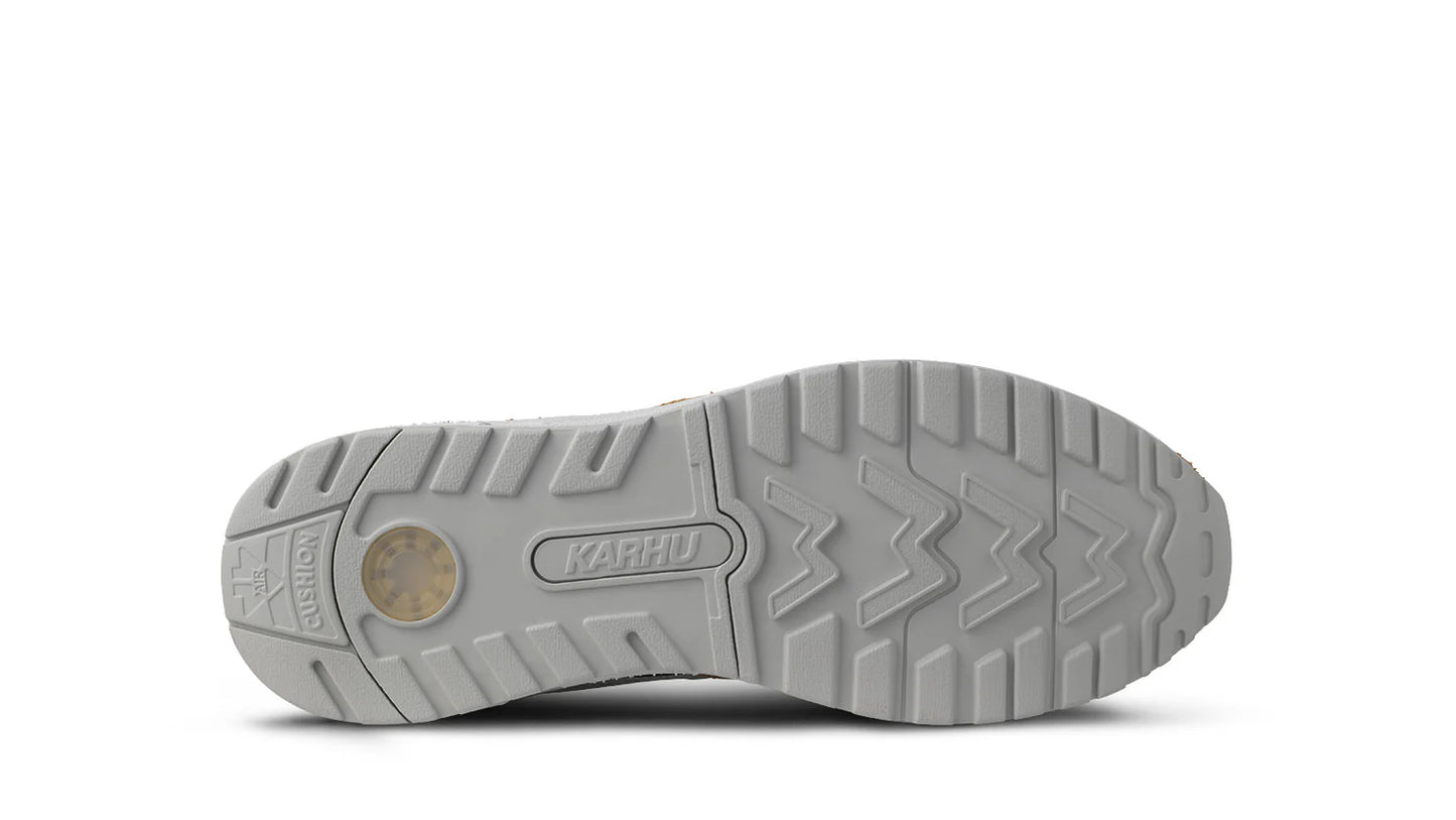 KARHU Legacy 96 Pumpkin Spice / Bright White