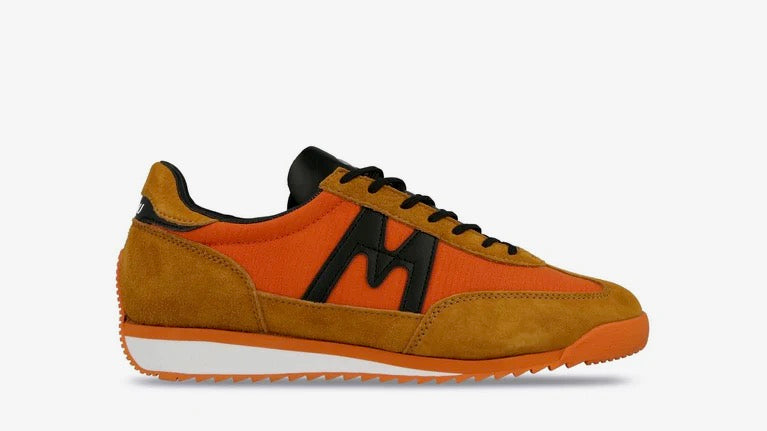 KARHU MESTARI 76  JAFFA ORANGE/BLACK