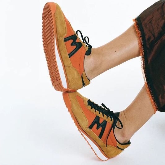 KARHU MESTARI 76  JAFFA ORANGE/BLACK