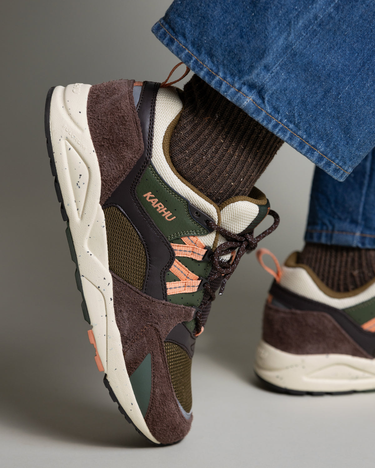 KARHU FUSION 2.0 Shaved Chocolate / Peach Bloom