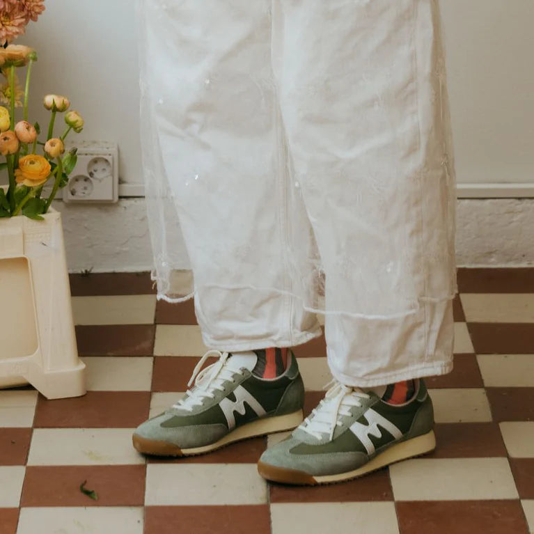 KARHU Mestari 76 Tea / Lichen Flower Pack Sneaker